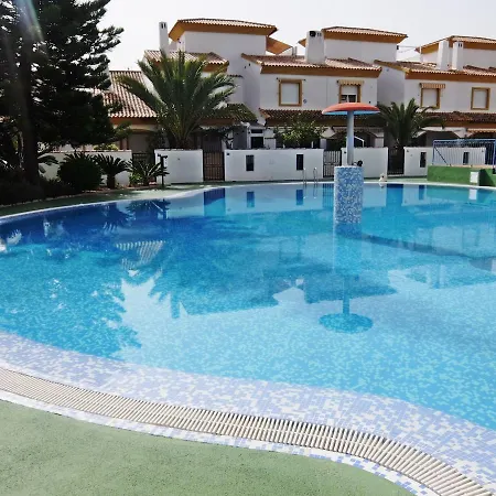 Apartamento Familiar Junto A La Playa De San Fernando - Oliva Exterior photo